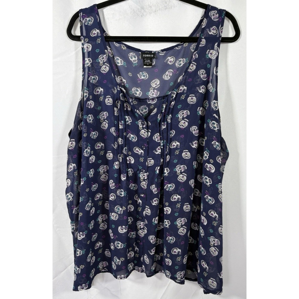 Torrid womans top size plus 3 skull theme button up open in back